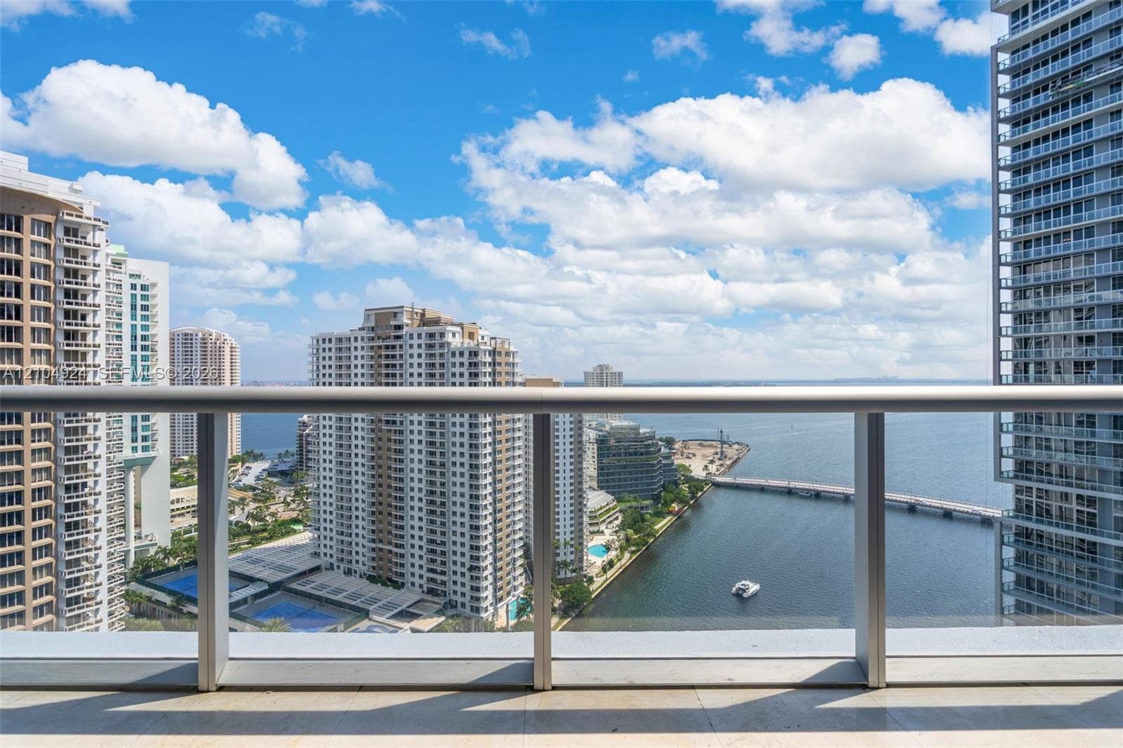 Icon Brickell I · #2703 in Miami - Photo 5