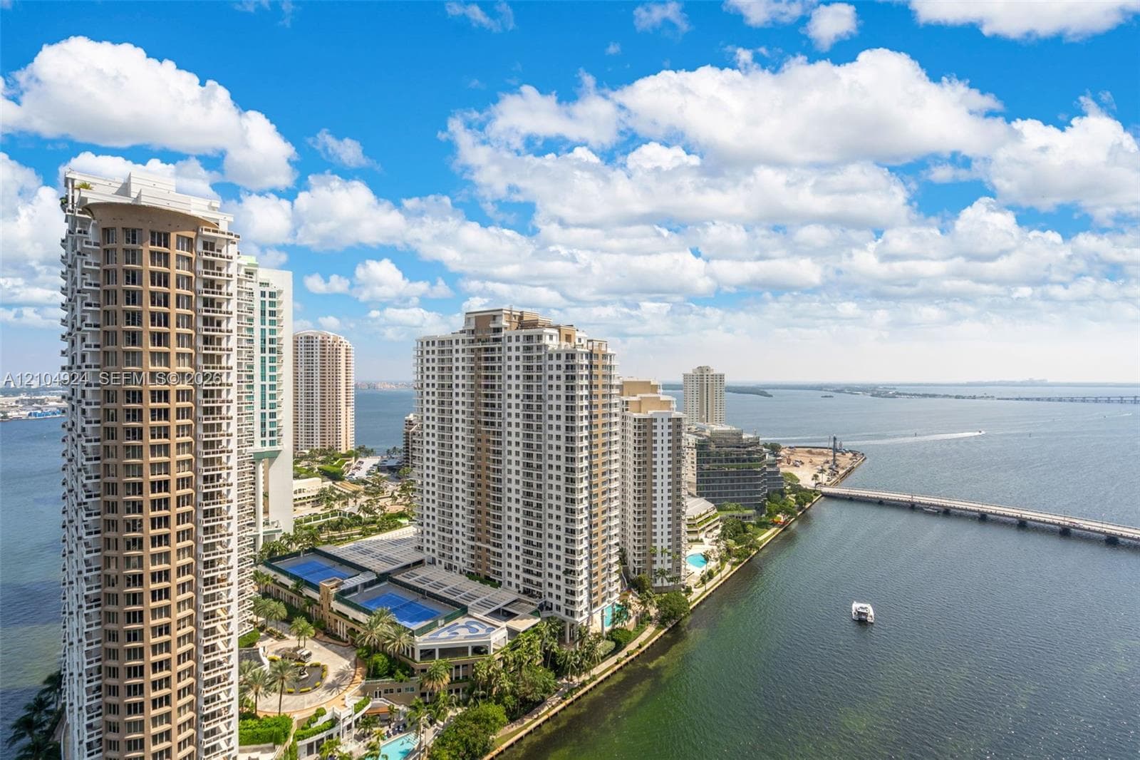 Icon Brickell I · #2703 in Miami - Photo 24