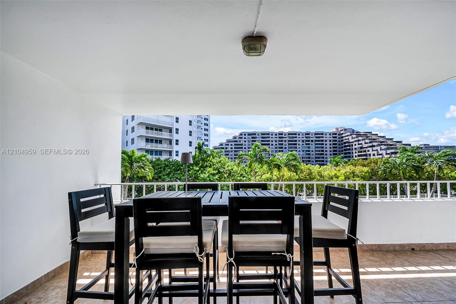 Commodore Club South · #305 in Key Biscayne - Photo 17