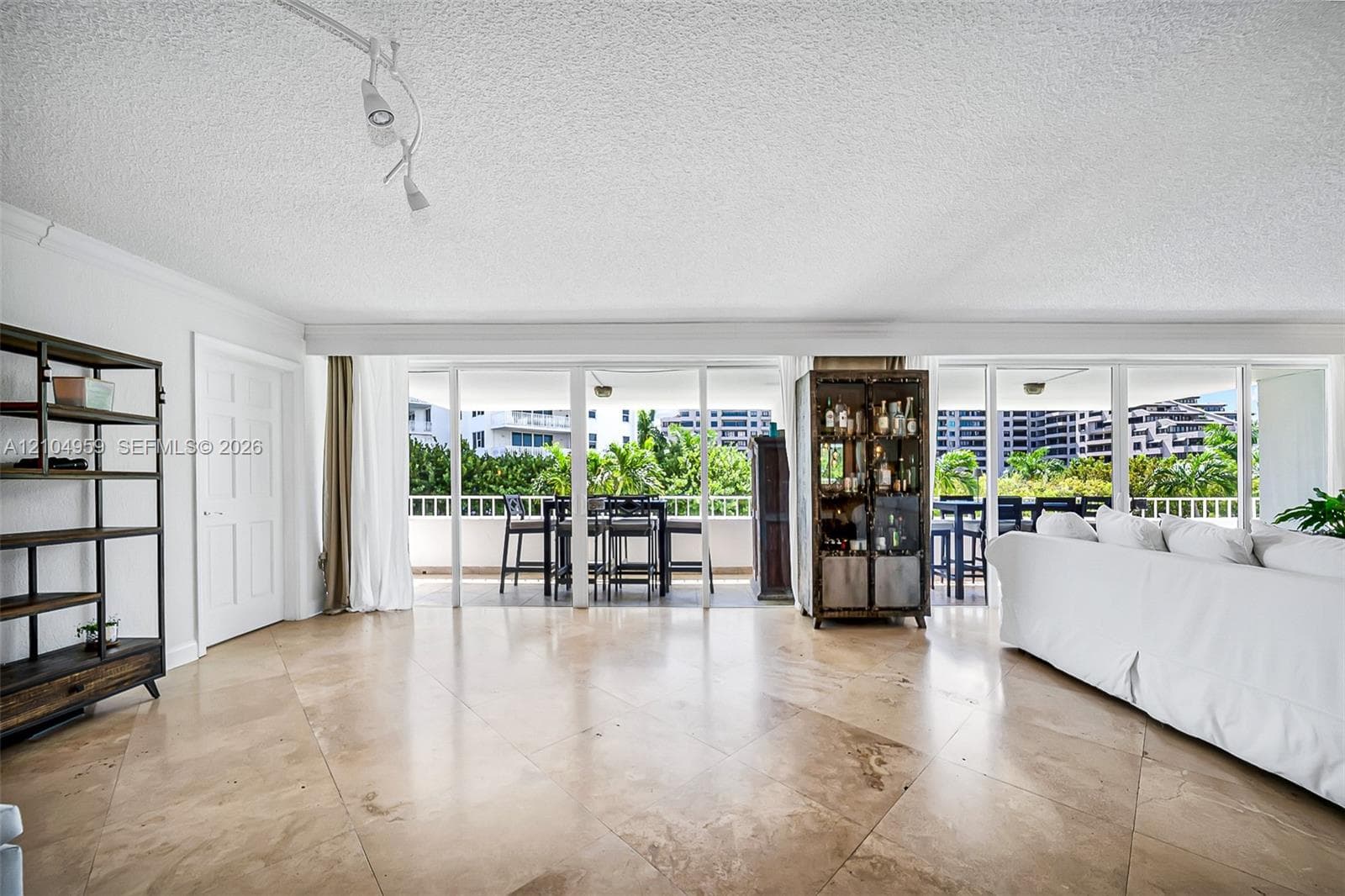 Commodore Club South · #305 in Key Biscayne - Photo 16