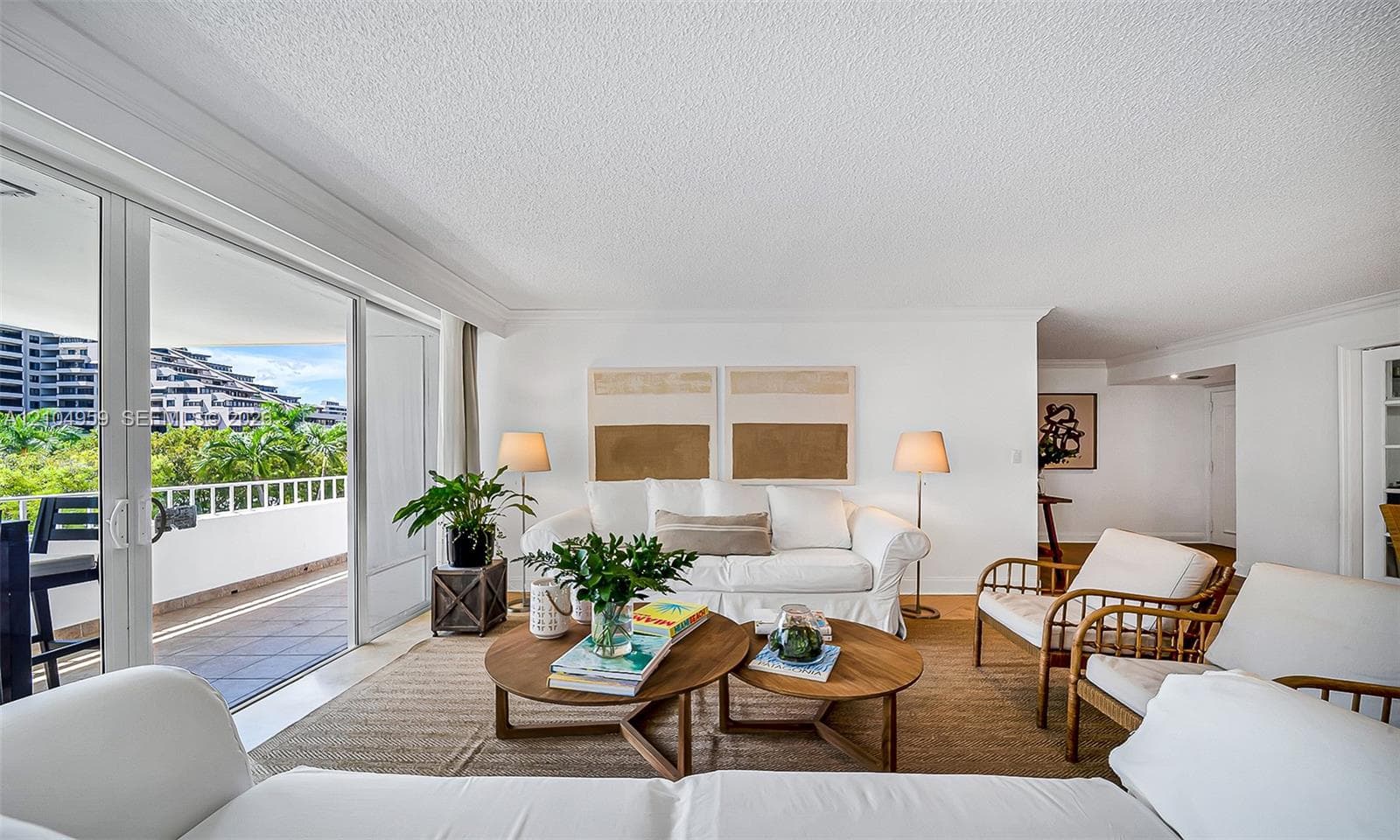 Commodore Club South · #305 in Key Biscayne - Photo 7