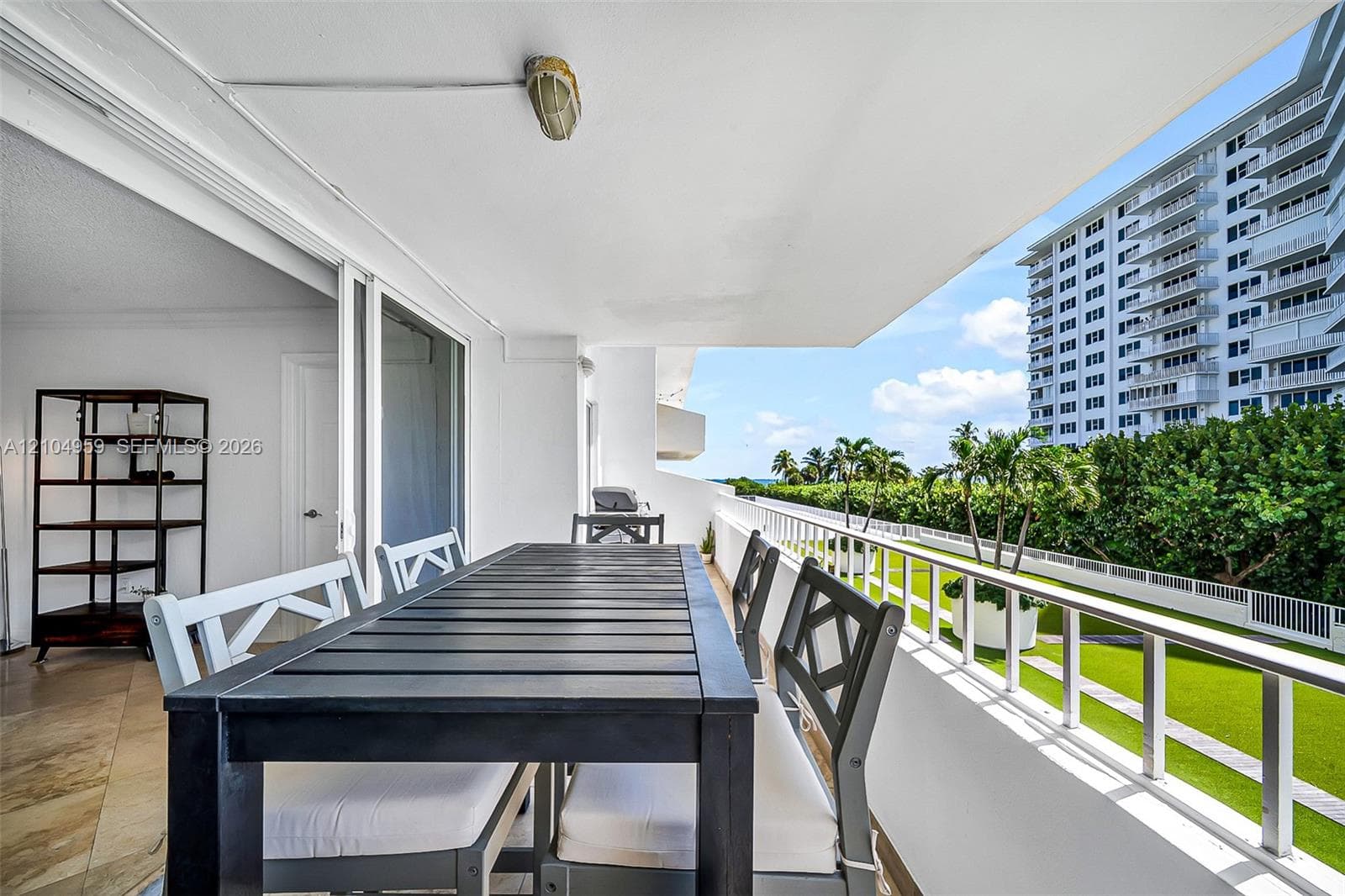 Commodore Club South · #305 in Key Biscayne - Photo 10