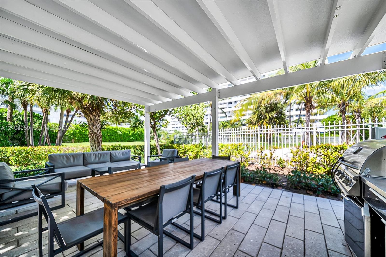 Commodore Club South · #305 in Key Biscayne - Photo 35