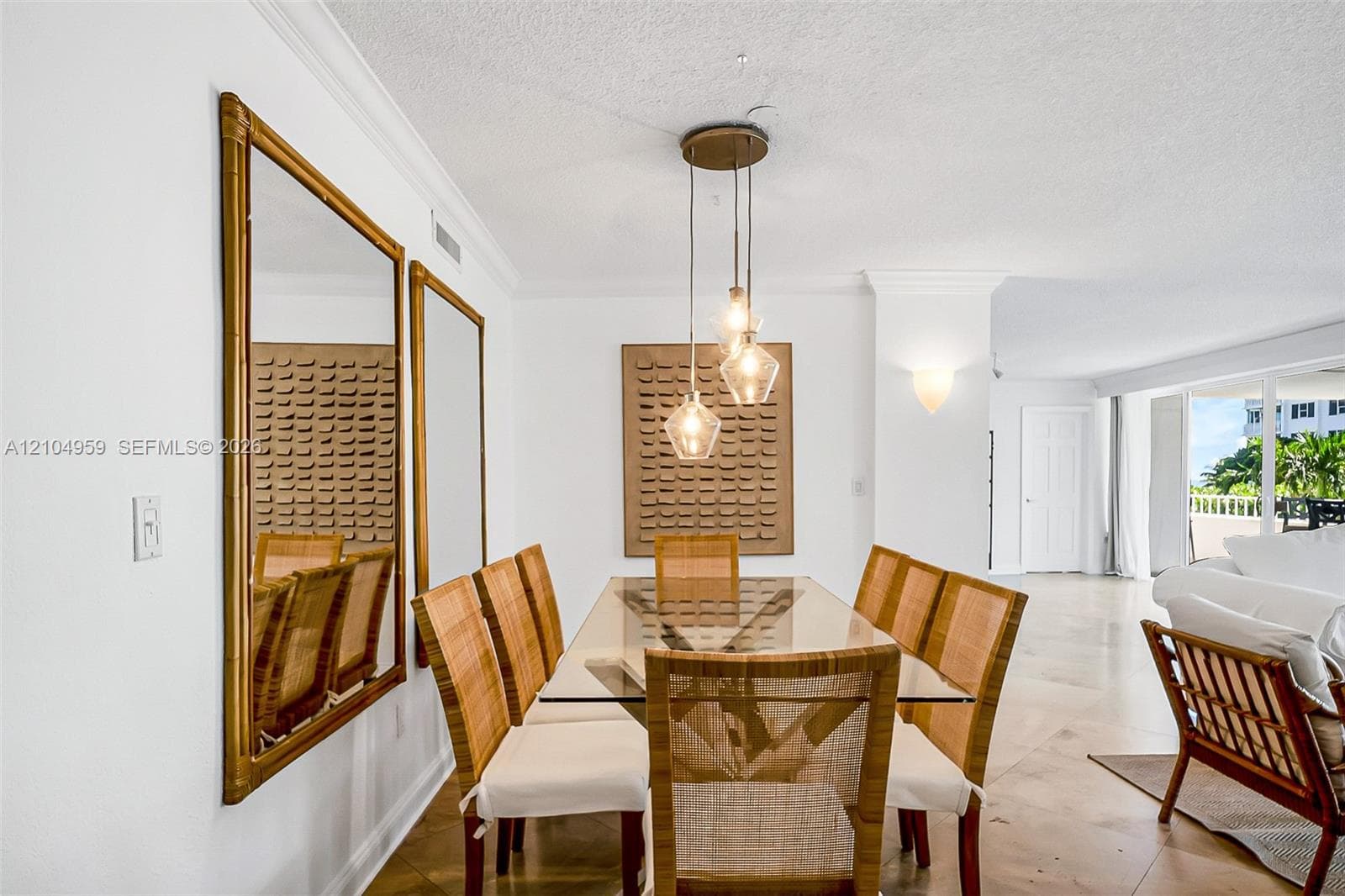 Commodore Club South · #305 in Key Biscayne - Photo 4