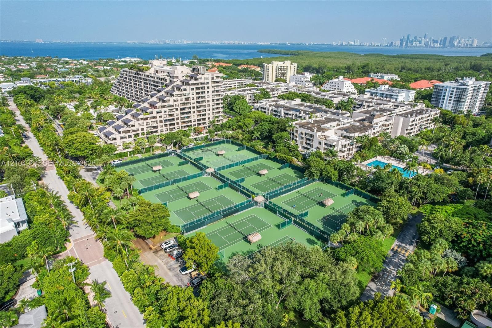 Emerald Bay at Key Colony · #635 in Key Biscayne - Photo 27