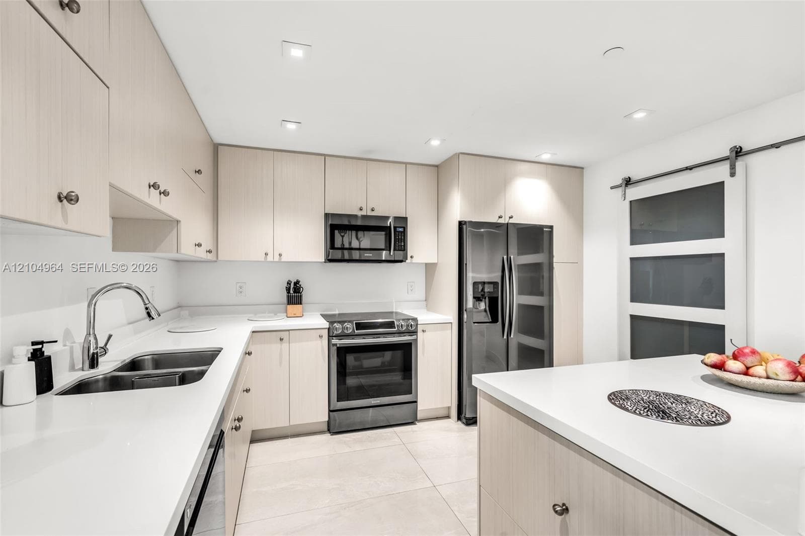 Emerald Bay at Key Colony · #635 in Key Biscayne - Photo 9