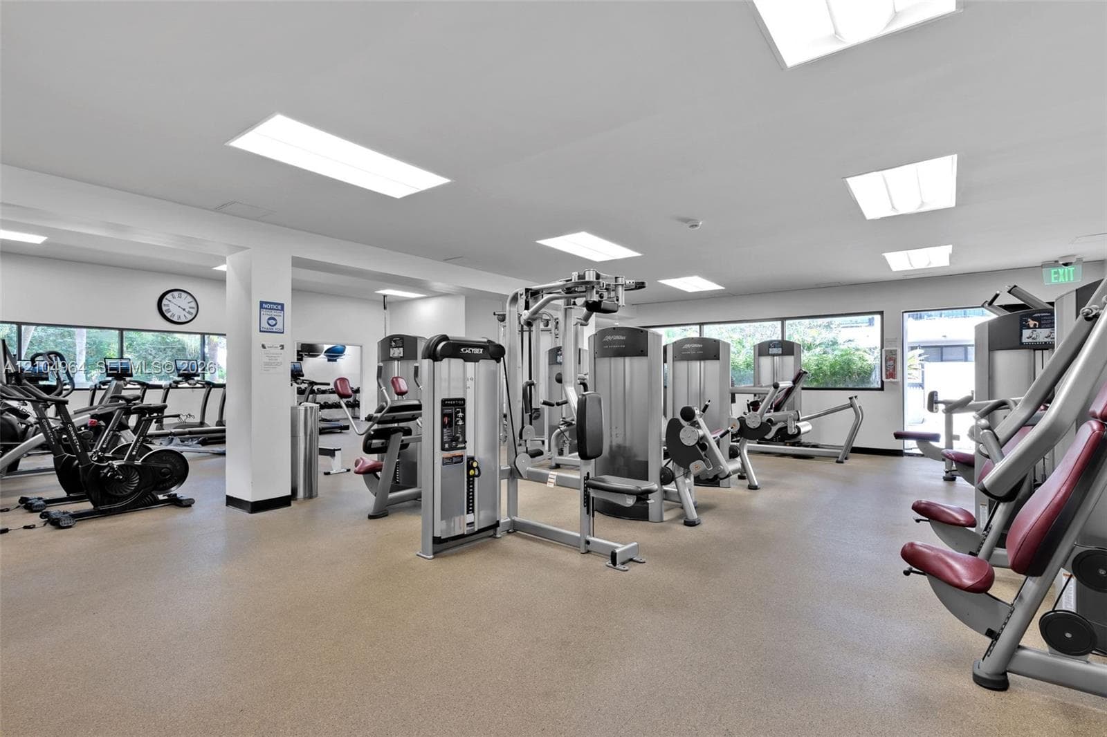 Emerald Bay at Key Colony · #635 in Key Biscayne - Photo 35