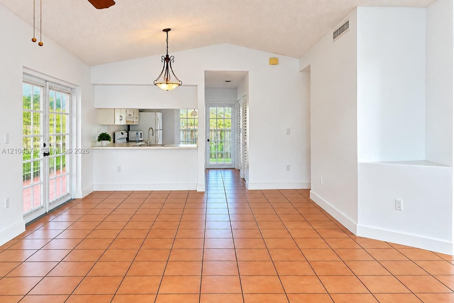 14408 SW 124th Ct photo 4