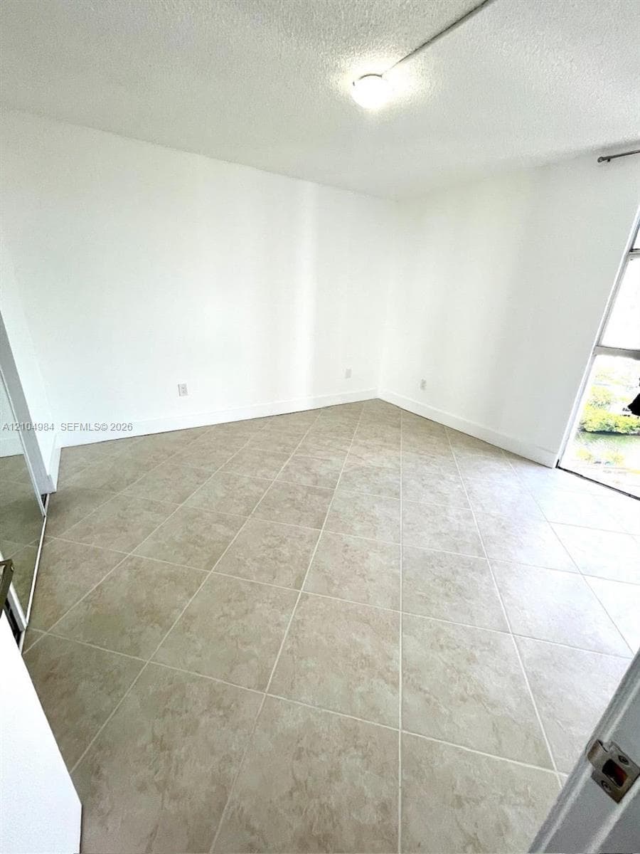 FLAMENCO CONDO TOWER I · #2023 in Aventura - Photo 20