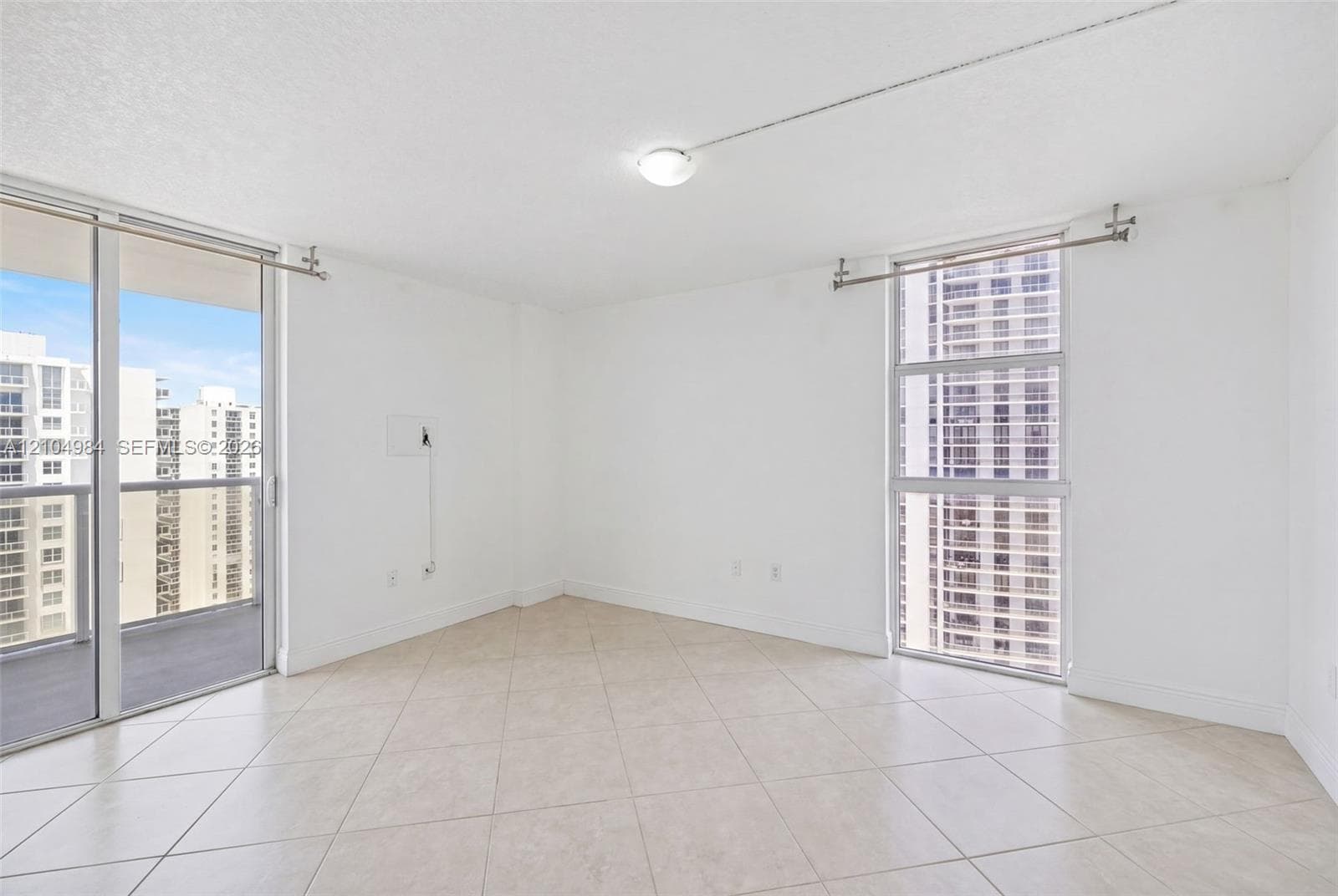 FLAMENCO CONDO TOWER I · #2023 in Aventura - Photo 15