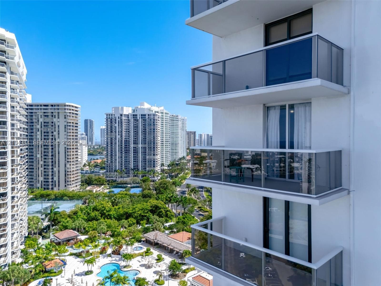 FLAMENCO CONDO TOWER I · #2023 in Aventura - Photo 31