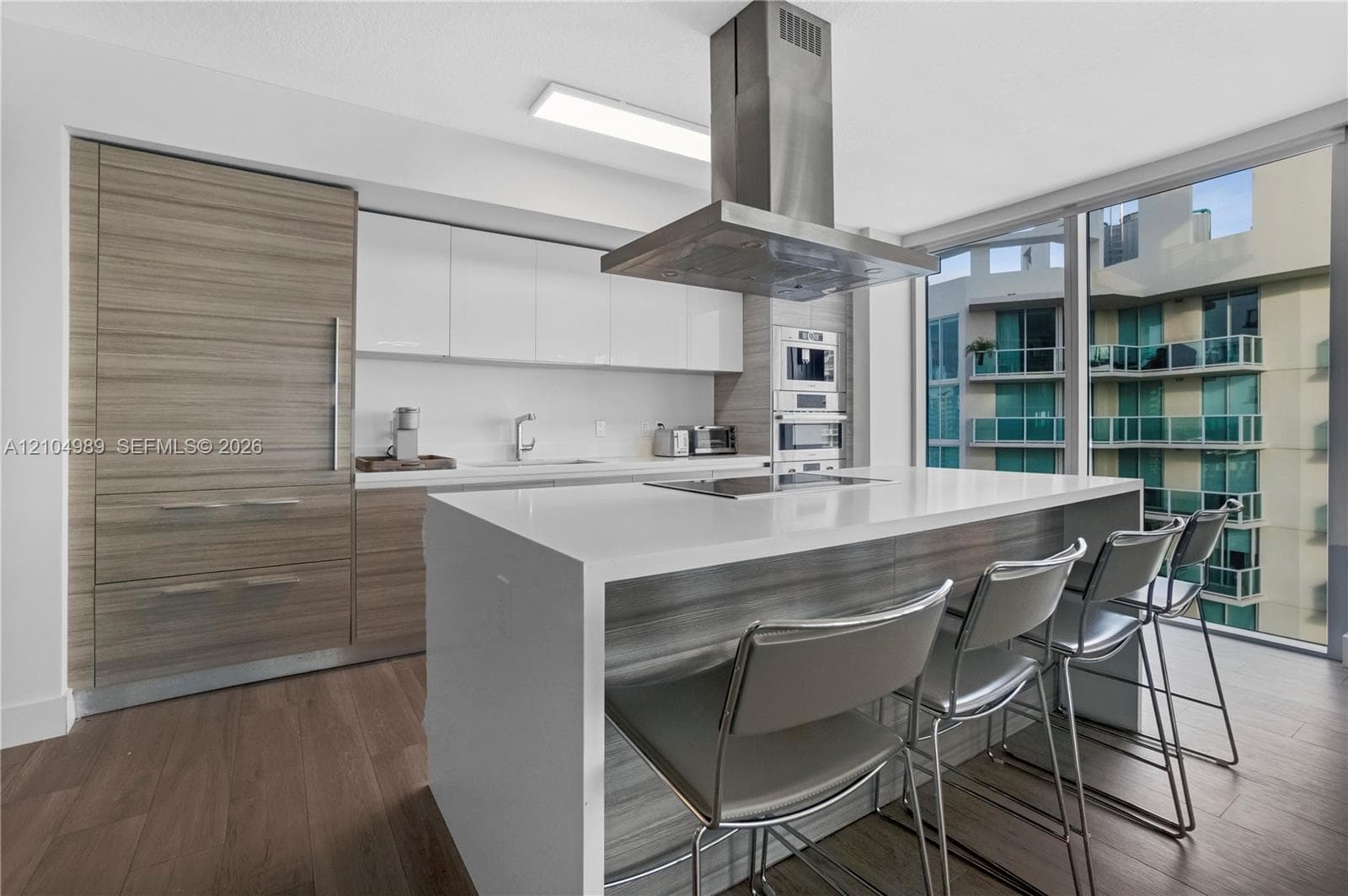 Parque Towers · #4-1802 in Sunny Isles Beach - Photo 2