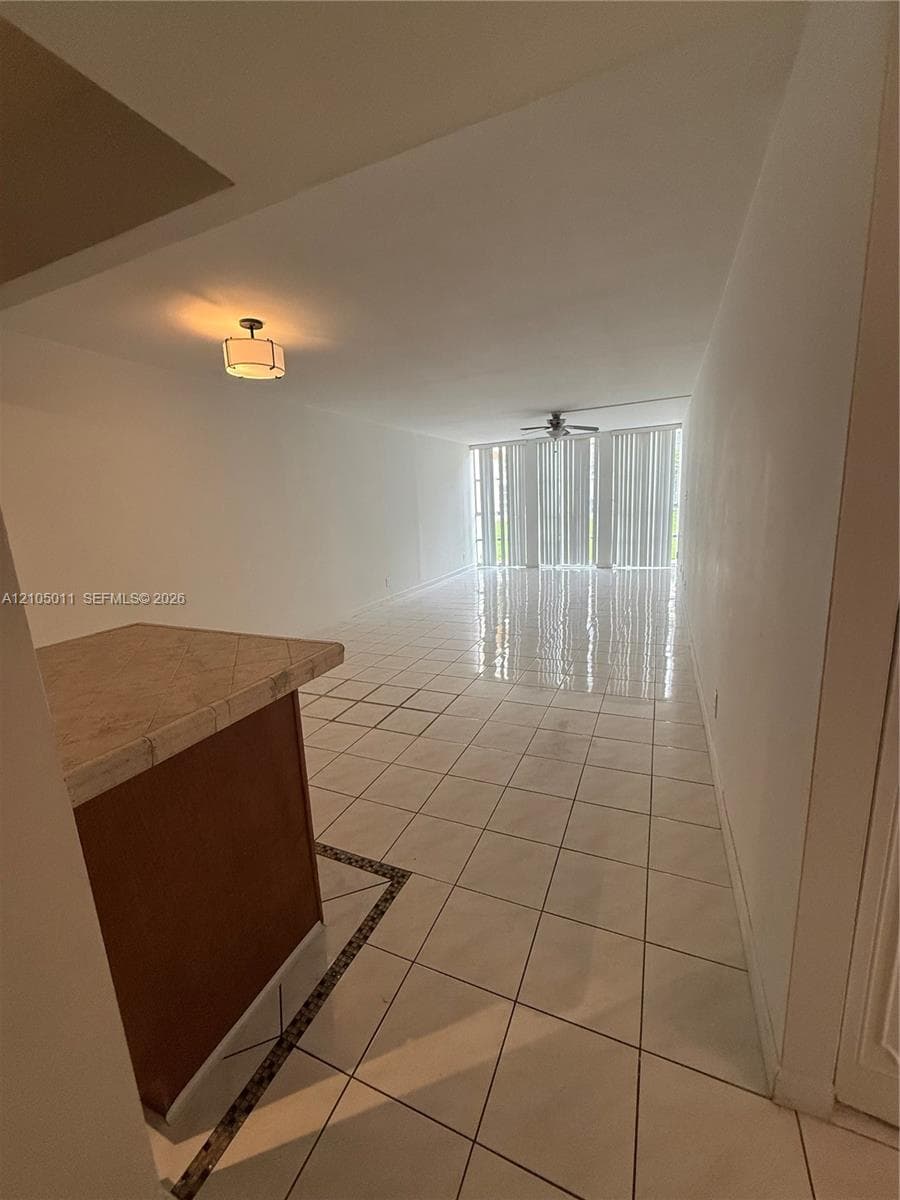 DESOTO PARK CONDO · #106 in Hallandale Beach - Photo 2