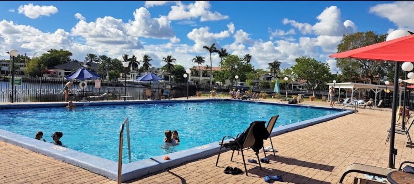 DESOTO PARK CONDO · #106 in Hallandale Beach - Photo 1