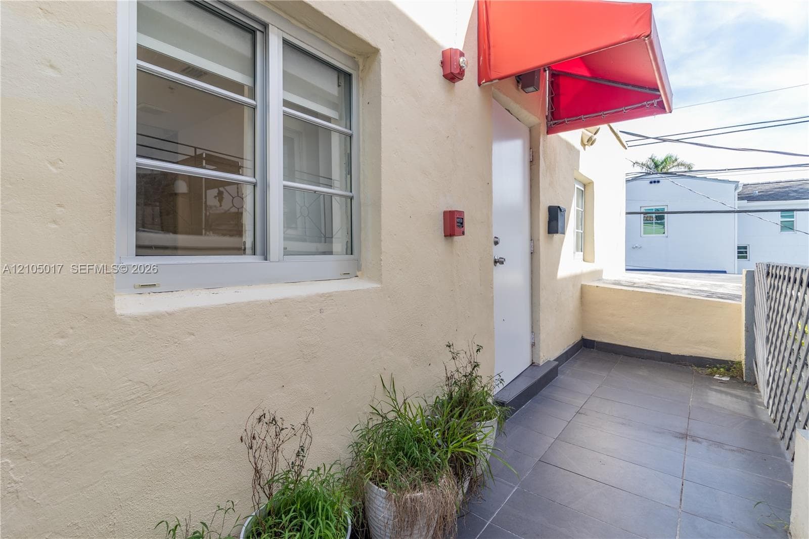 balcony/patio