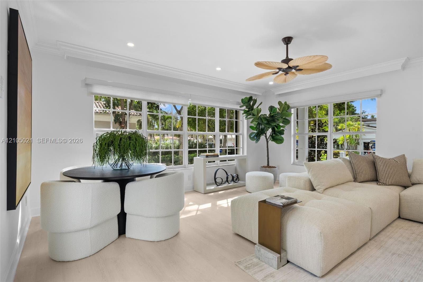 1457 Certosa Ave photo 3