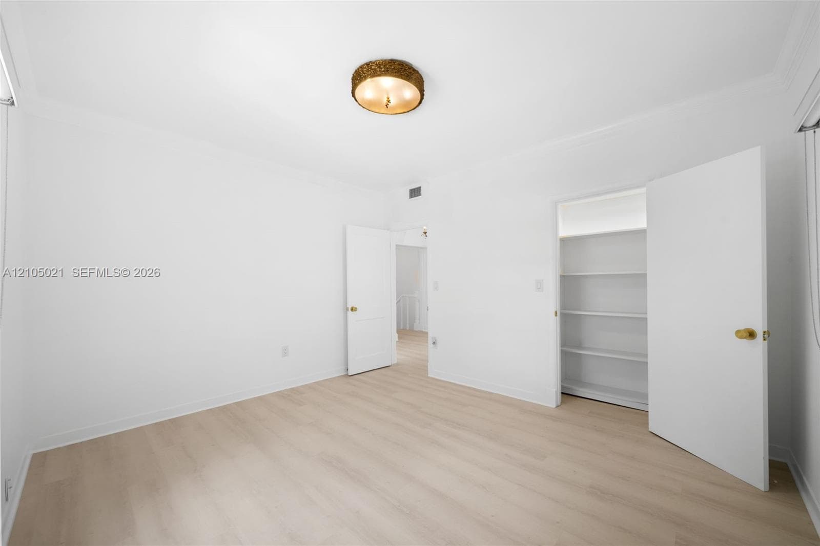 1457 Certosa Ave photo 18