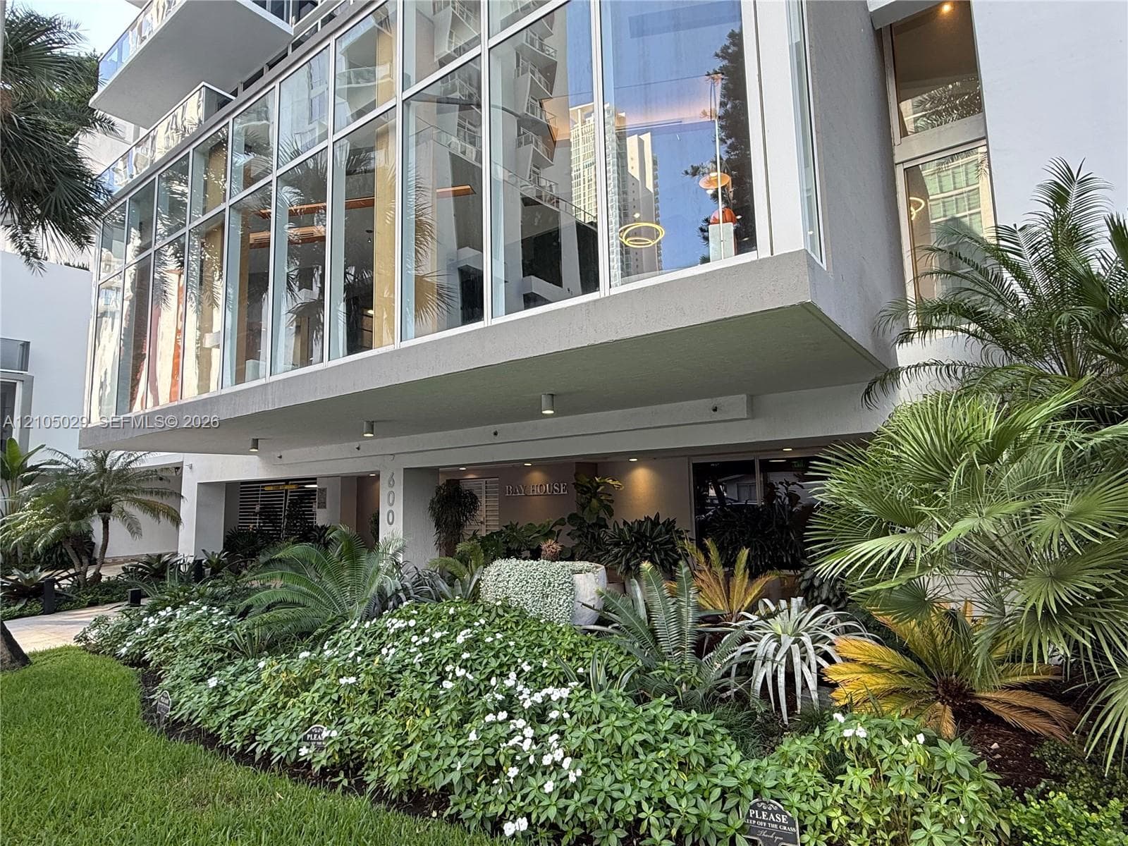 Bay House · #1203 in Miami - Photo 33