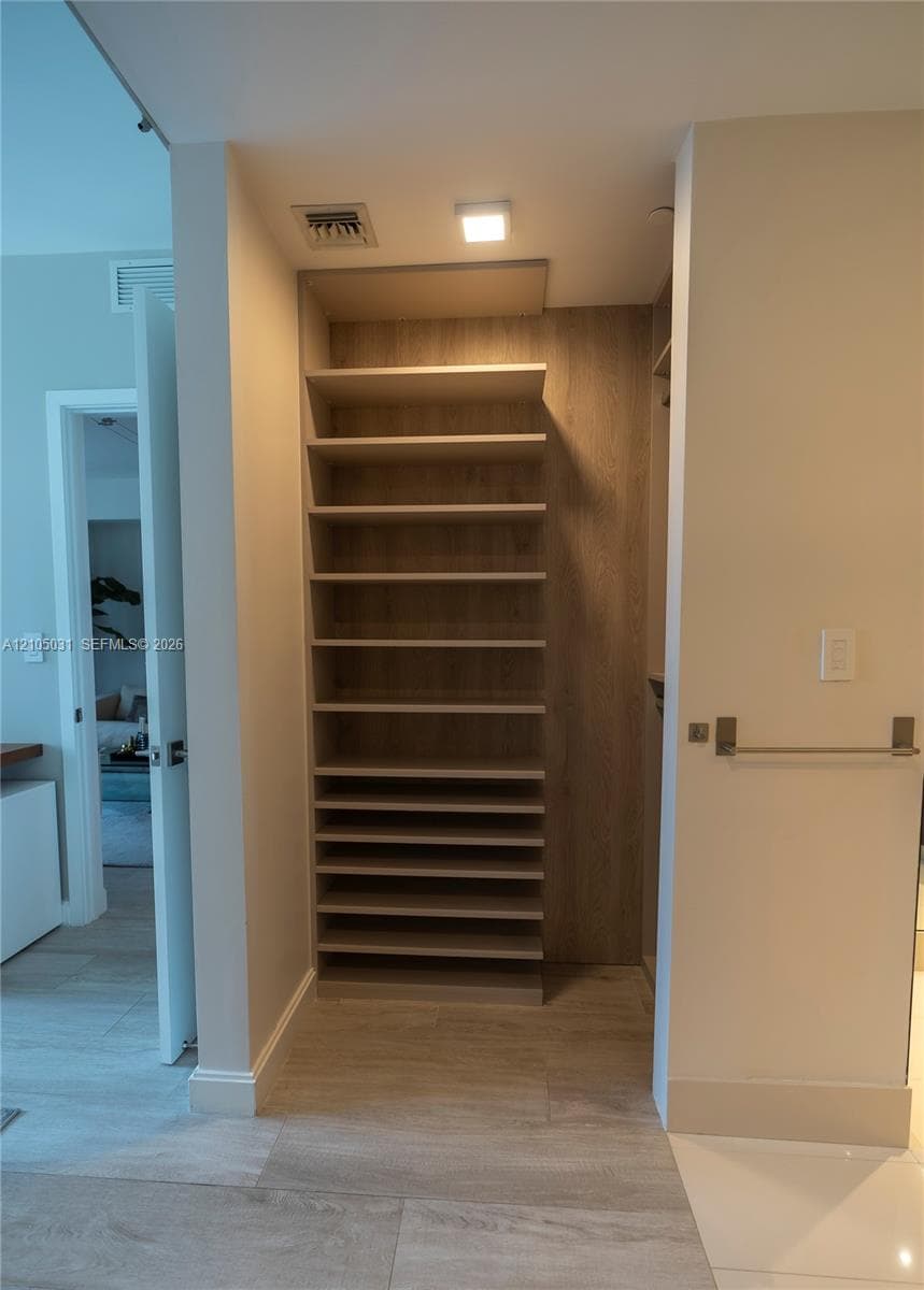 Brickell Heights East · #1705 in Miami - Photo 17