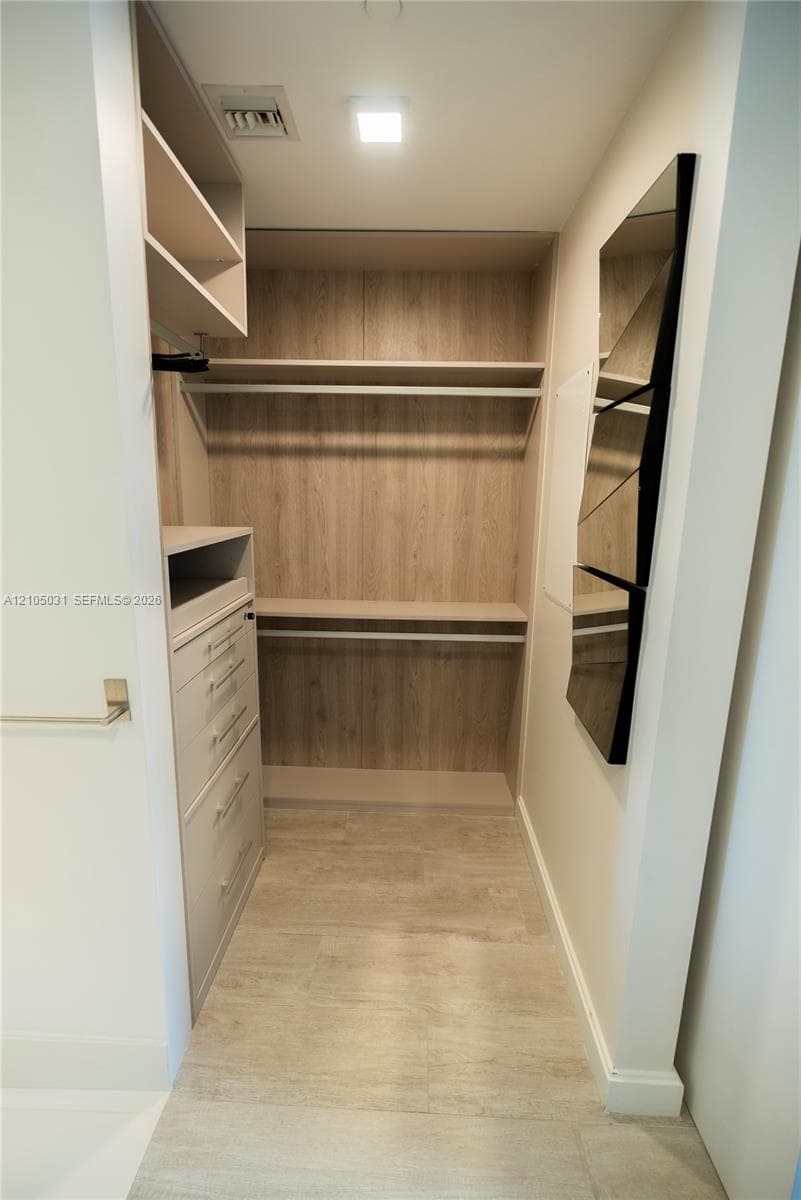 Brickell Heights East · #1705 in Miami - Photo 18
