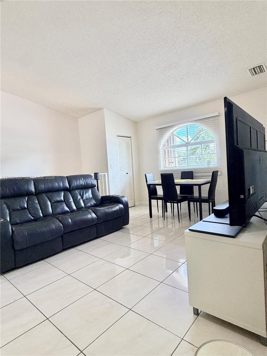 El Prado XIV Condo · #230 in Hialeah - Photo 12