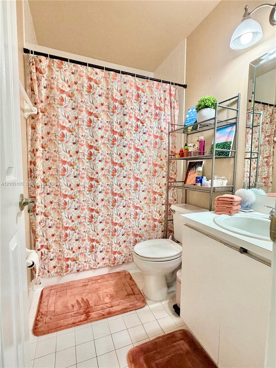 El Prado XIV Condo · #230 in Hialeah - Photo 22