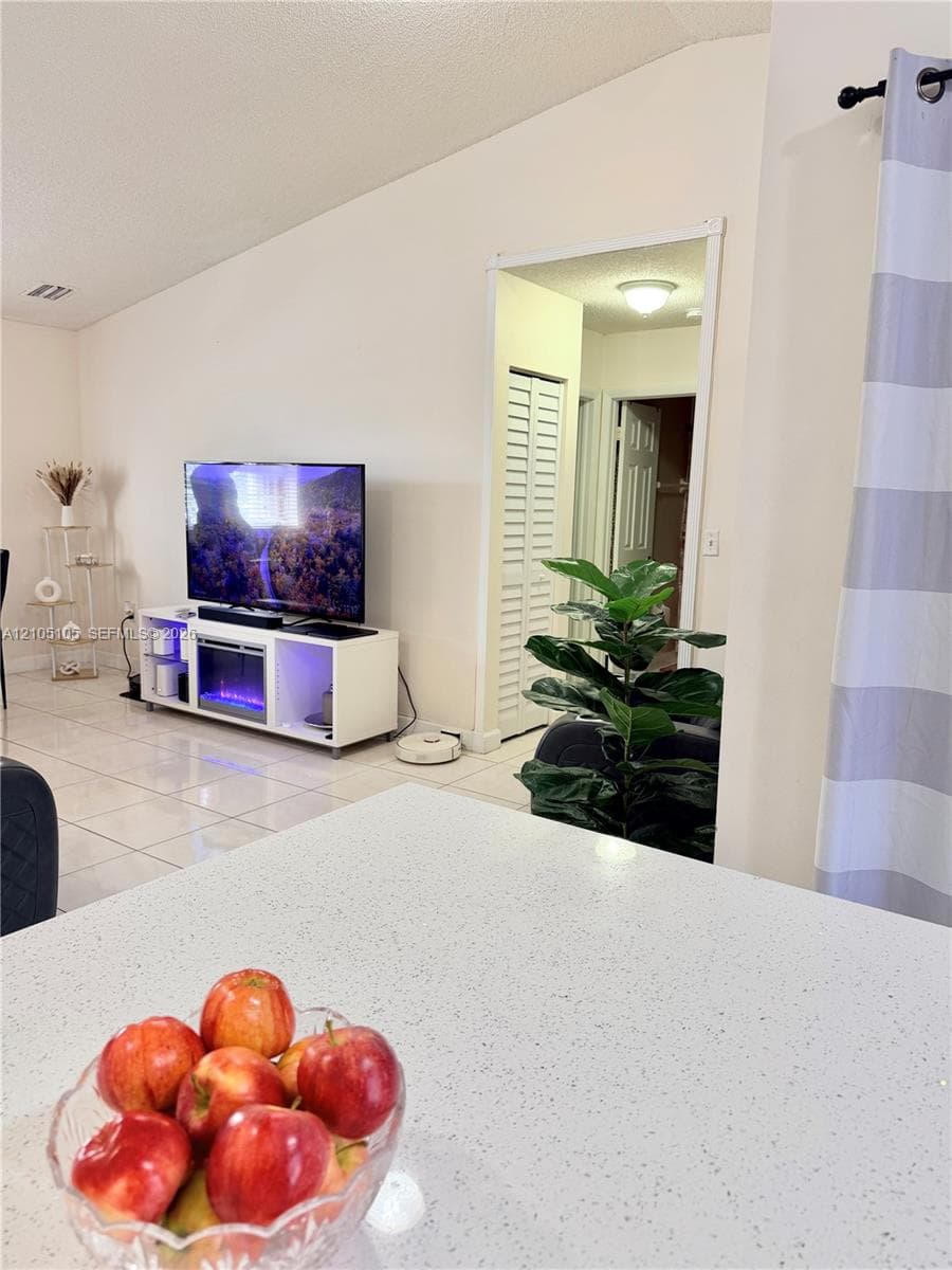 El Prado XIV Condo · #230 in Hialeah - Photo 9