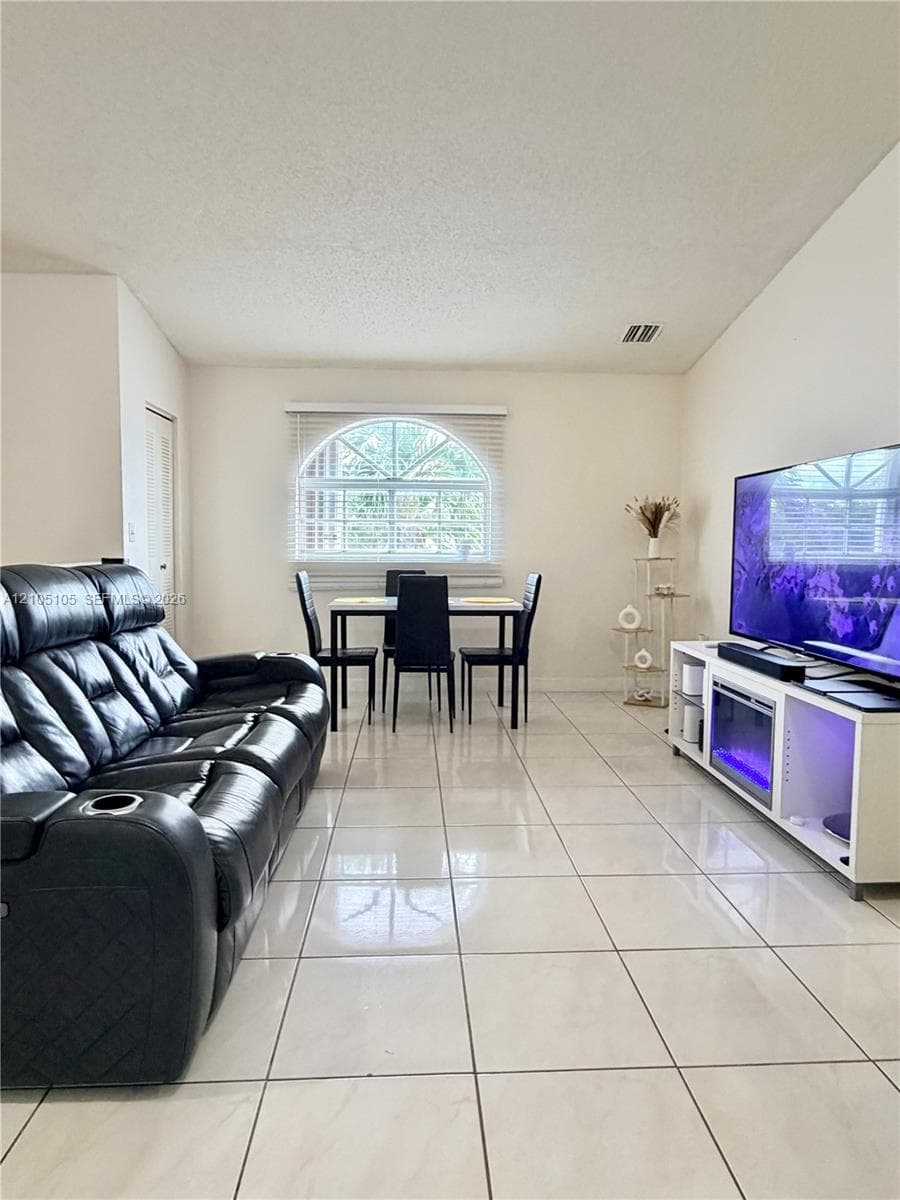 El Prado XIV Condo · #230 in Hialeah - Photo 11