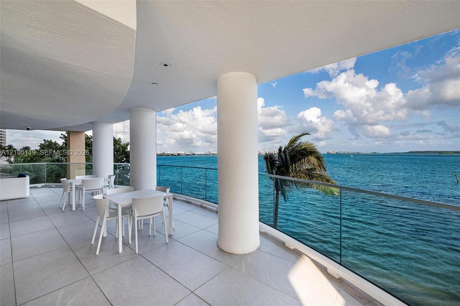 Isola · #1802 in Miami - Photo 29