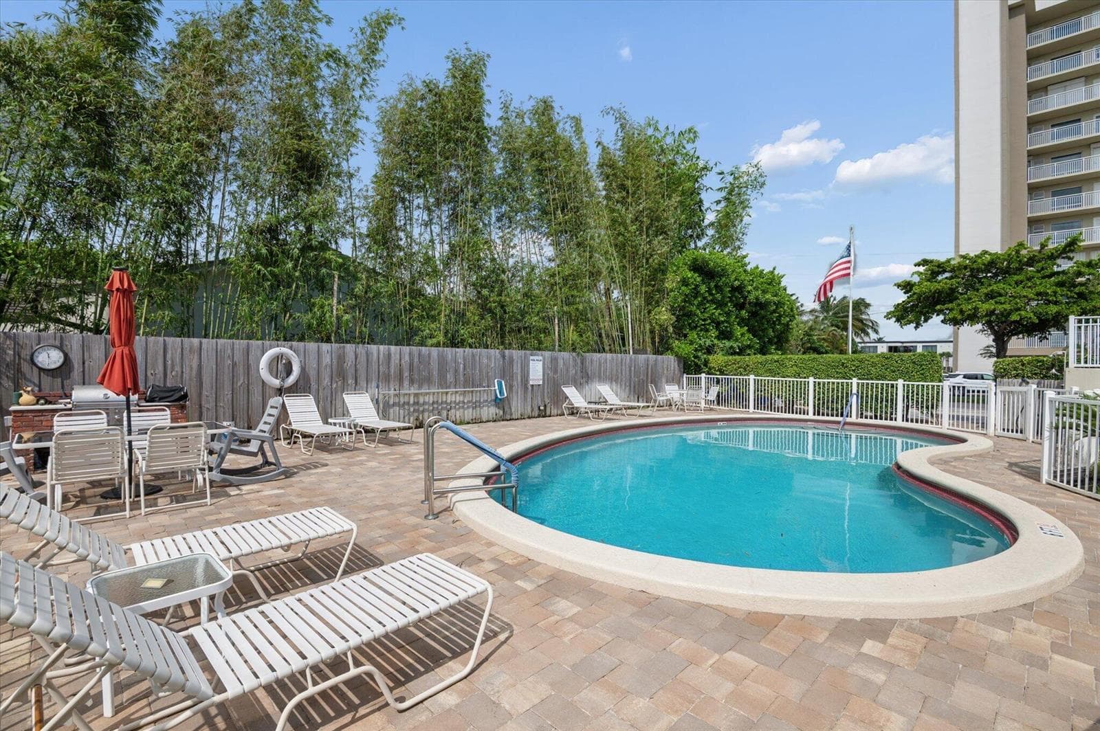 12-Cowan-2501 N Ocean Blvd #8-12