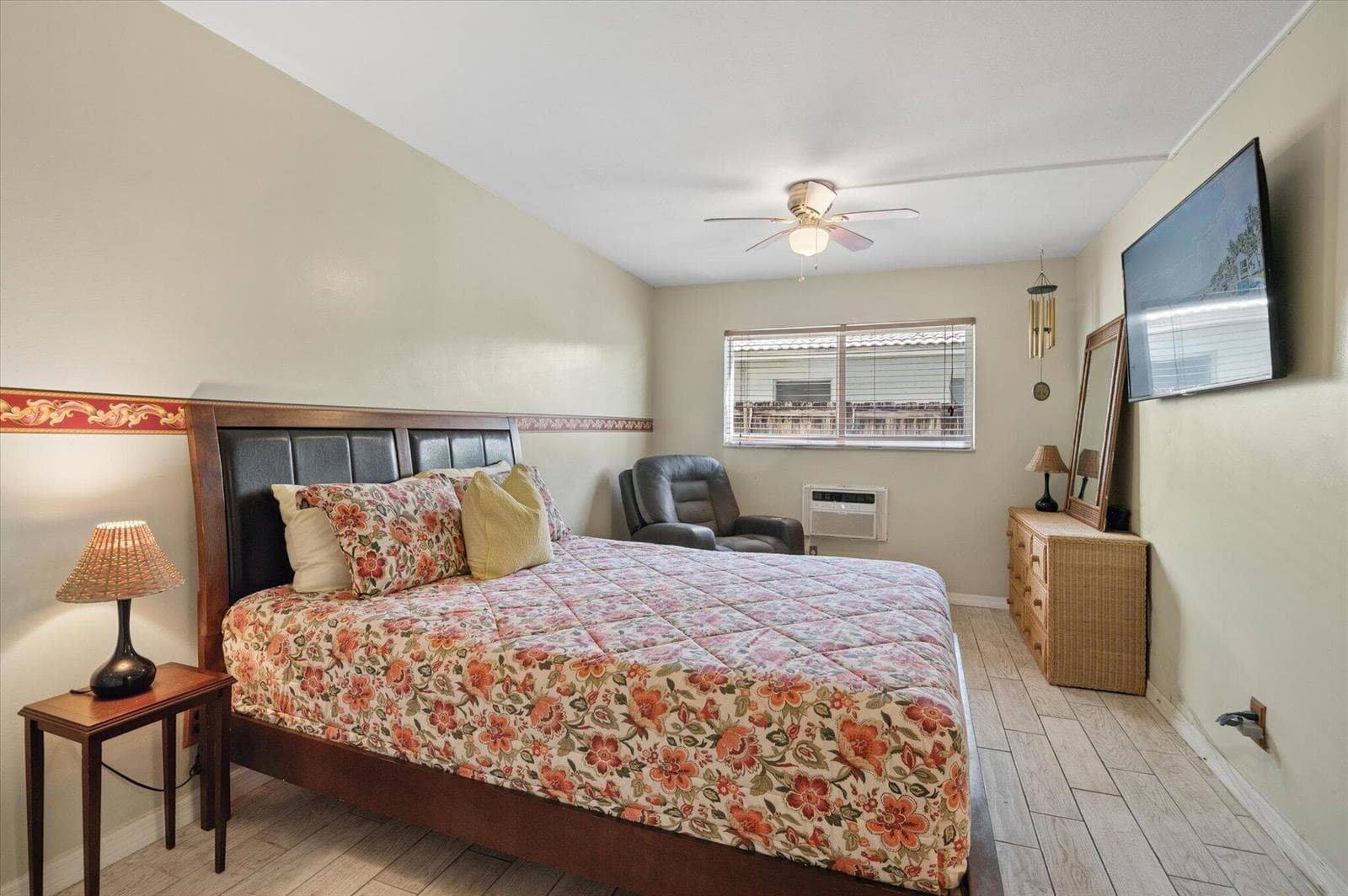 07-Cowan-2501 N Ocean Blvd #8-7
