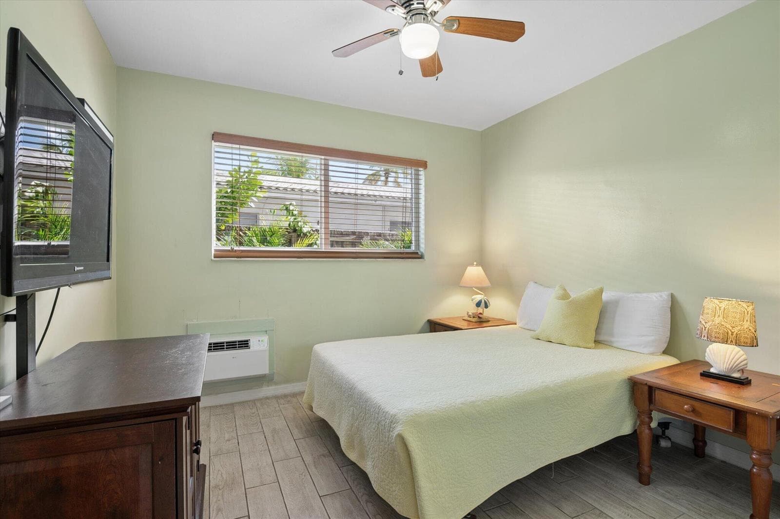 08-Cowan-2501 N Ocean Blvd #8-8