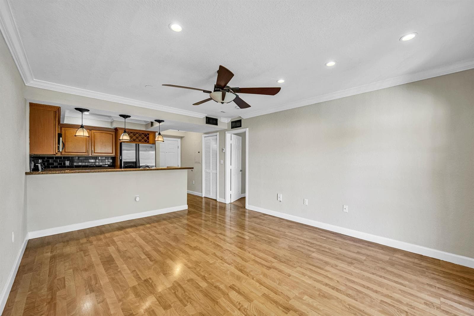 151 NE 16TH AVE #369-17