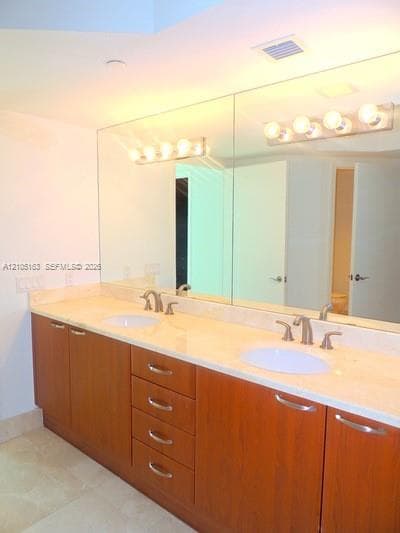 Peninsula II · #1505 in Aventura - Photo 10