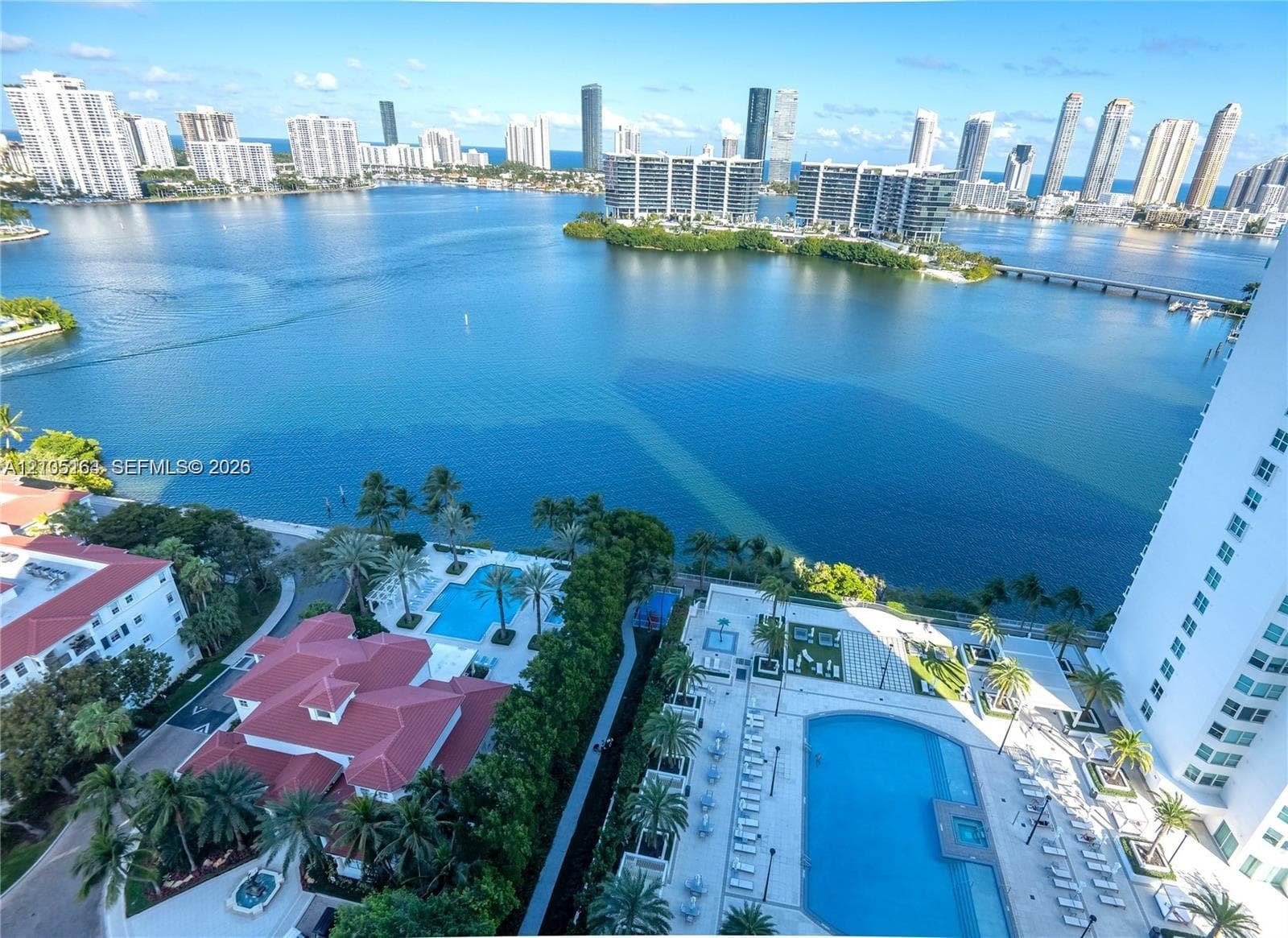 Peninsula II · #1505 in Aventura - Photo 33