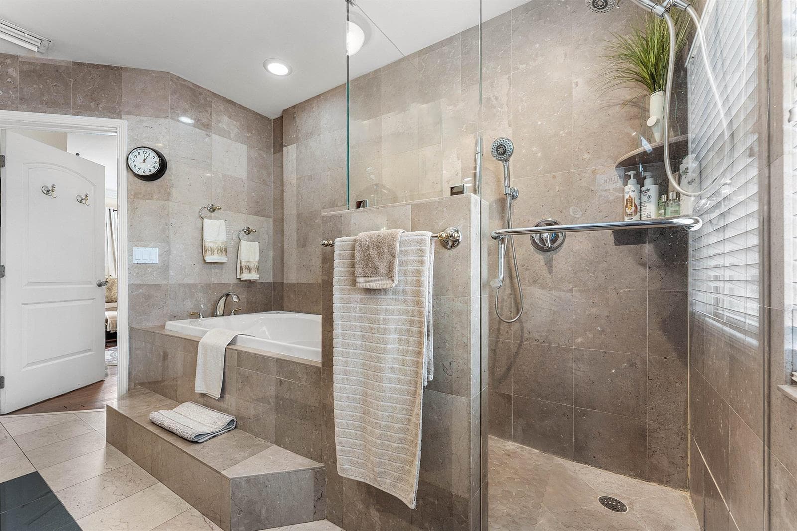 024-800Northeast6thStreet-FortLauderdale