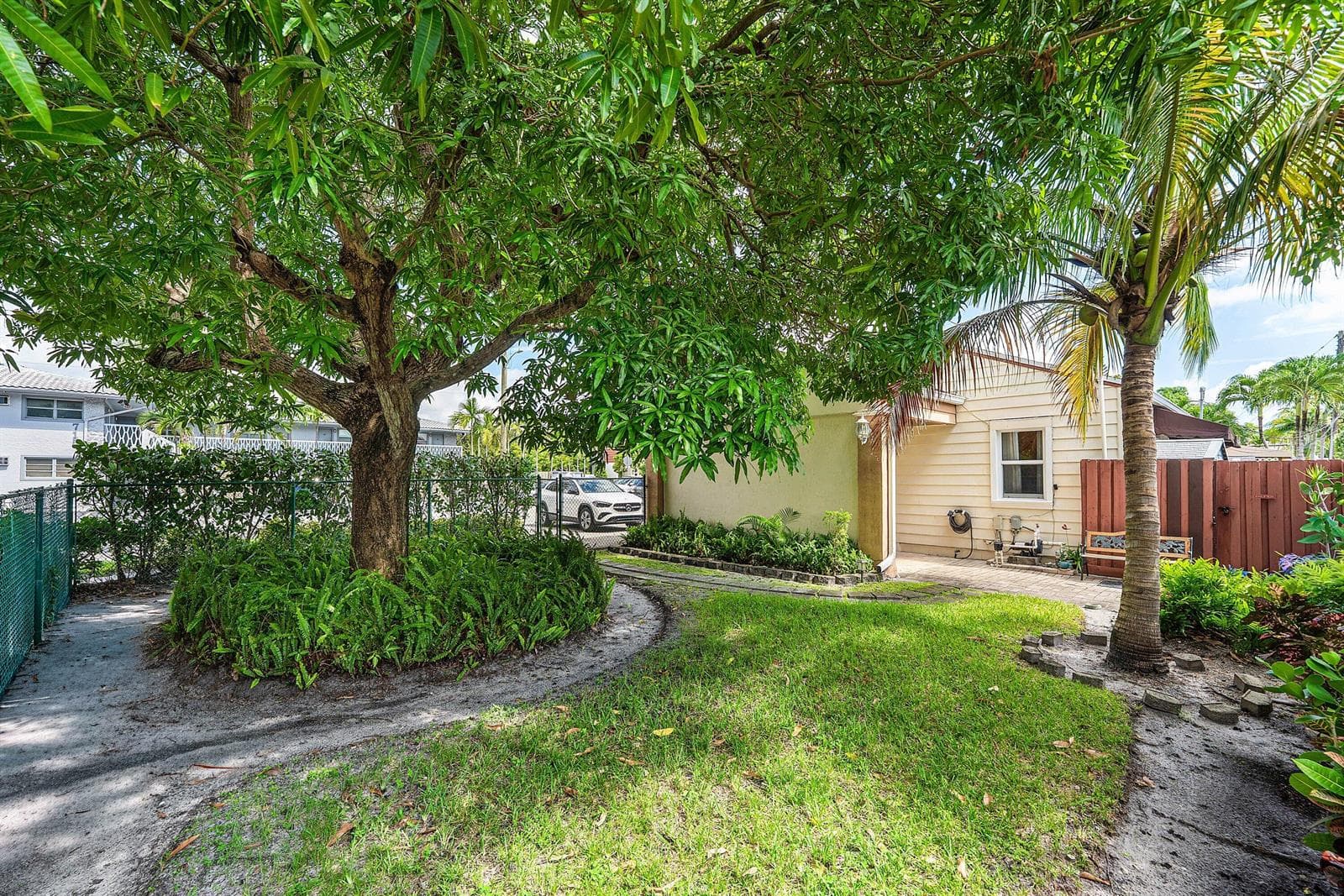 035-800Northeast6thStreet-FortLauderdale