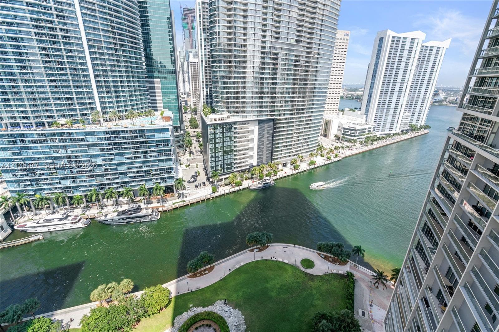 Icon Brickell I · #2414 in Miami - Photo 37