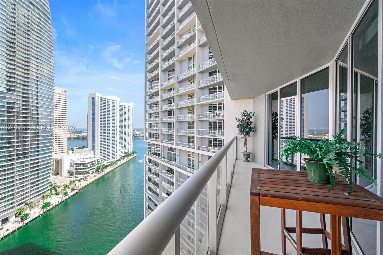 Icon Brickell I · #2414 in Miami - Photo 35