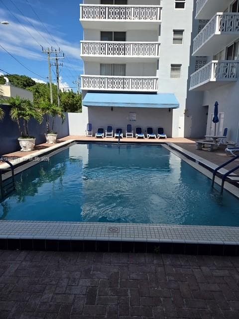 Admiral Towers · #506 in Miami Beach - Photo 14