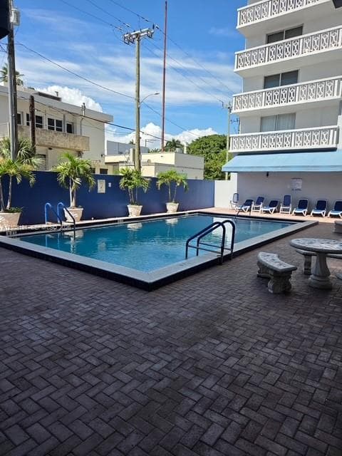 Admiral Towers · #506 in Miami Beach - Photo 15