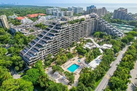 Emerald Bay at Key Colony · #525 in Key Biscayne - Photo 2