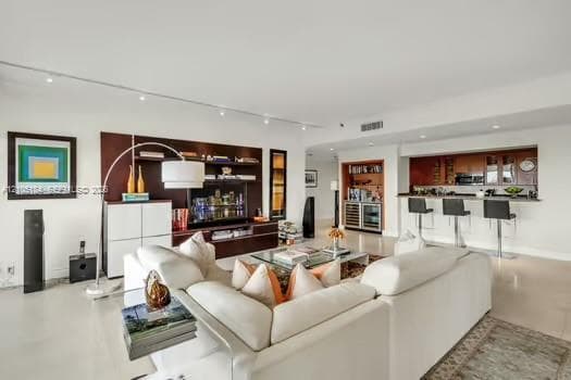 Emerald Bay at Key Colony · #525 in Key Biscayne - Photo 6