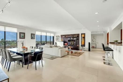 Emerald Bay at Key Colony · #525 in Key Biscayne - Photo 9