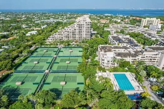 Emerald Bay at Key Colony · #525 in Key Biscayne - Photo 40