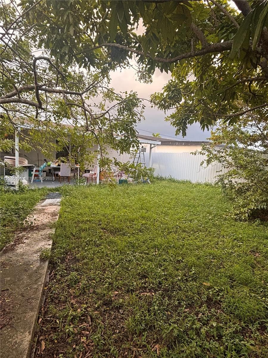 11970 SW 4th Ter photo 20