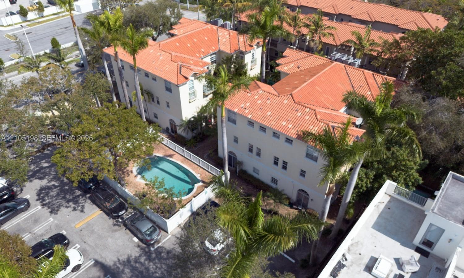 COCO IBIZA VILLAS CONDO · #4 in Miami - Photo 13