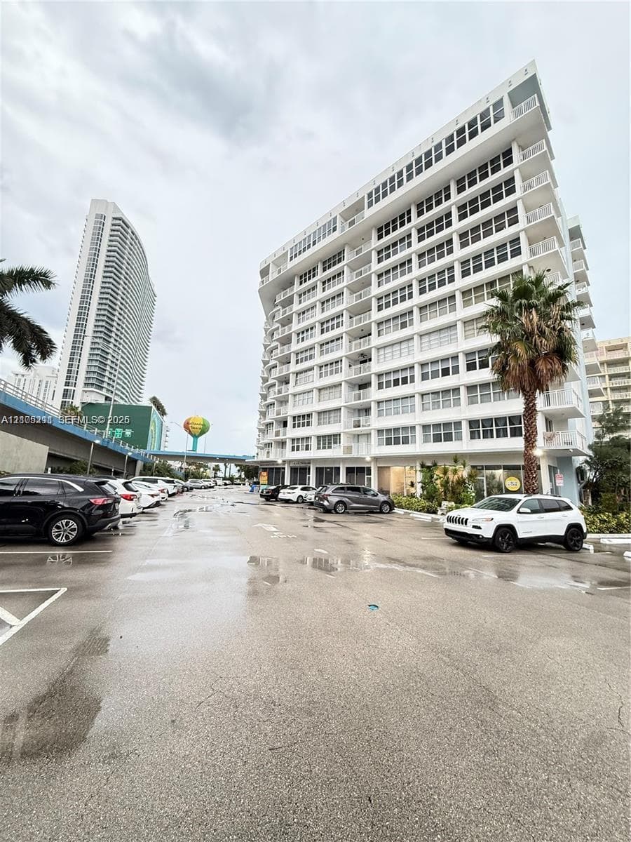 IMPERIAL TOWERS NORTH CON · #243 in Hallandale Beach - Photo 2