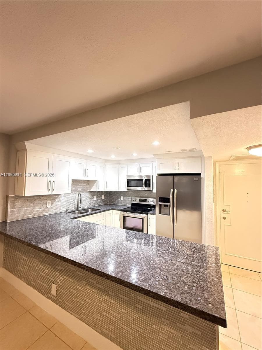 IMPERIAL TOWERS NORTH CON · #243 in Hallandale Beach - Photo 13