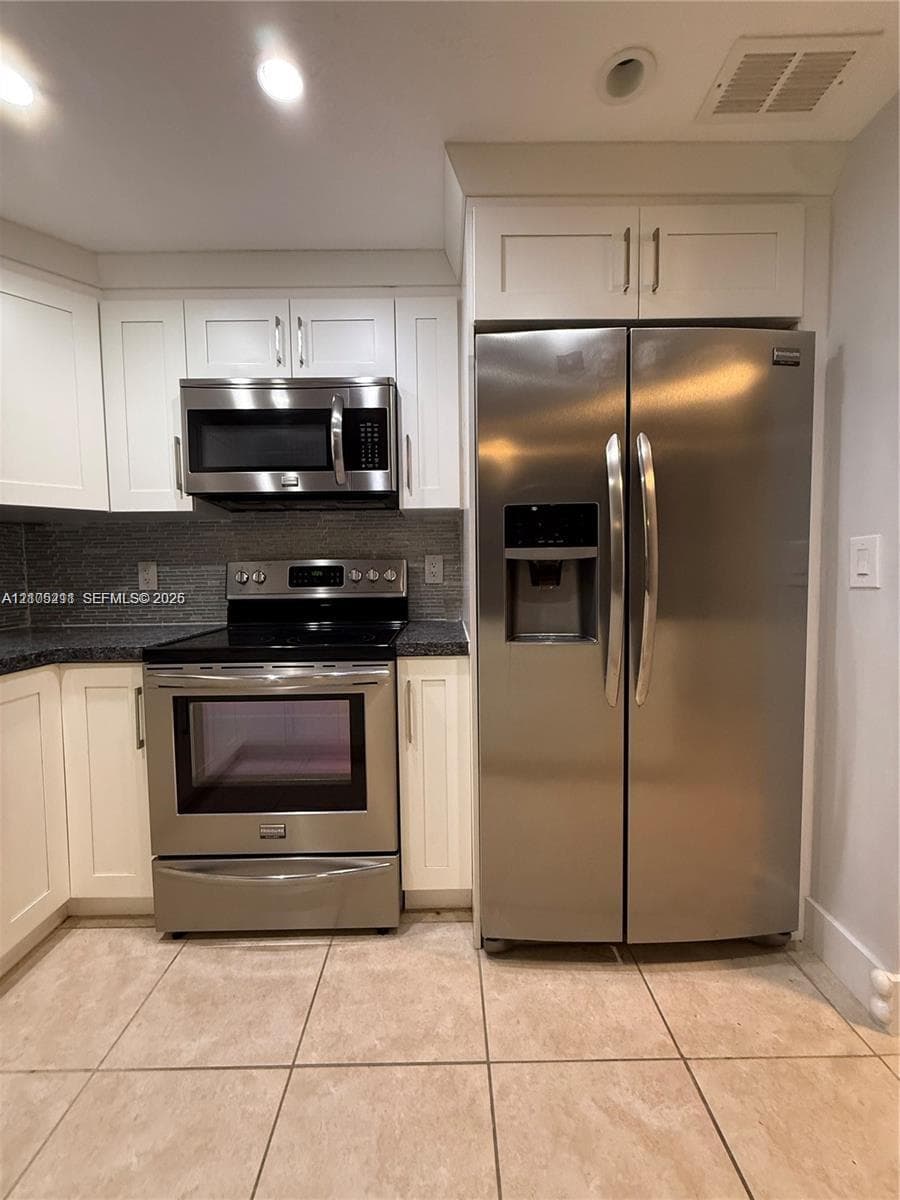 IMPERIAL TOWERS NORTH CON · #243 in Hallandale Beach - Photo 12